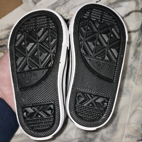 Converse Chuck Taylor All Star Slip-On Sneakers - Picture 2 of 6